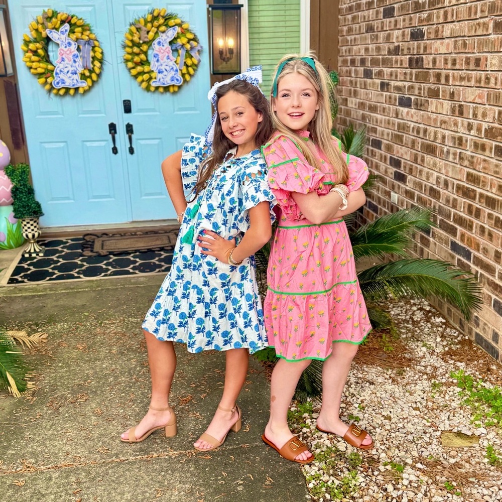 NEW THML Blue Hydrangea Flutter Sleeve Dress 🪻🎀